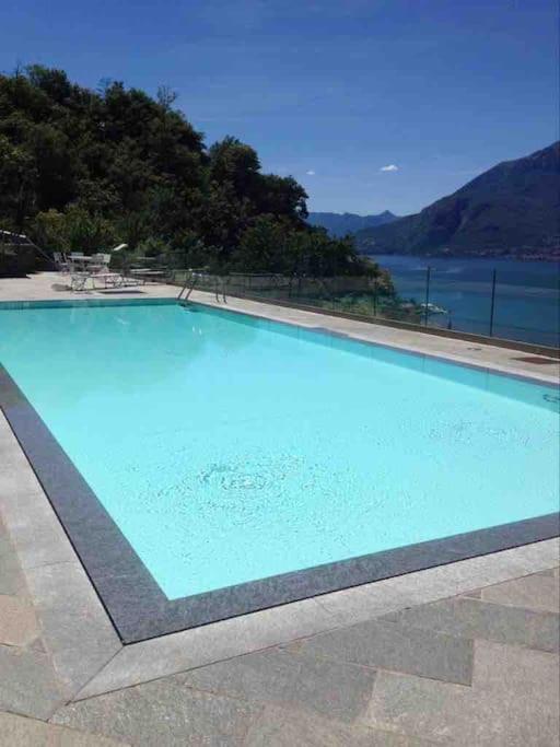 Poolside Apartment Cristina Bellano Exteriér fotografie