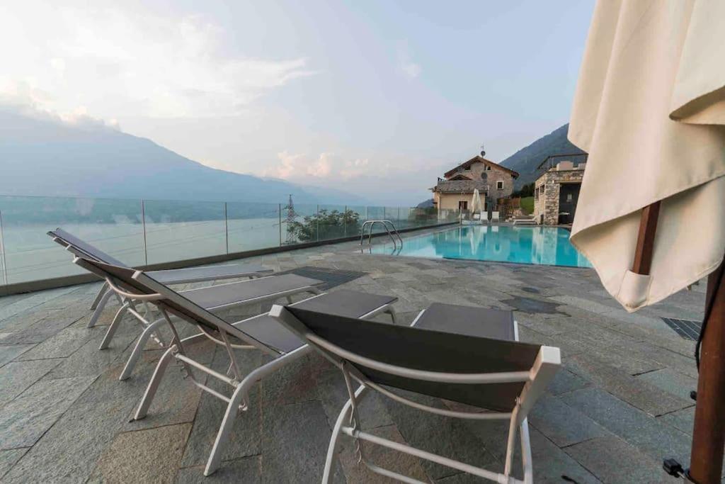 Poolside Apartment Cristina Bellano Exteriér fotografie