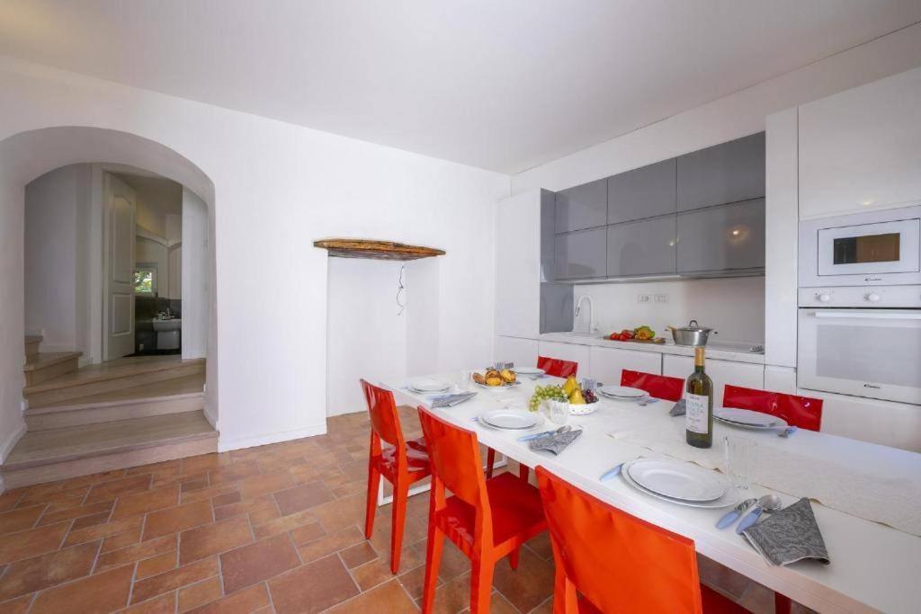 Poolside Apartment Cristina Bellano Exteriér fotografie